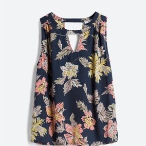 Collective Concepts Lauralai blue floral keyhole tank, medium